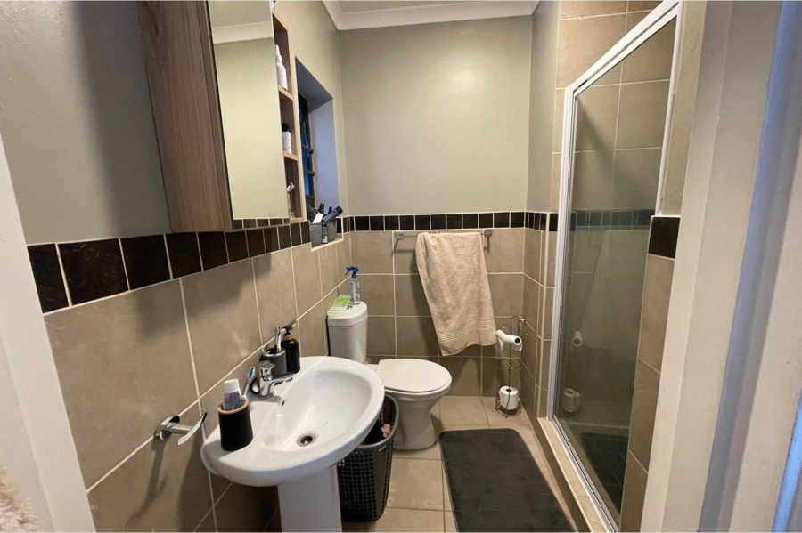 2 Bedroom Property for Sale in Sherwood Eastern Cape